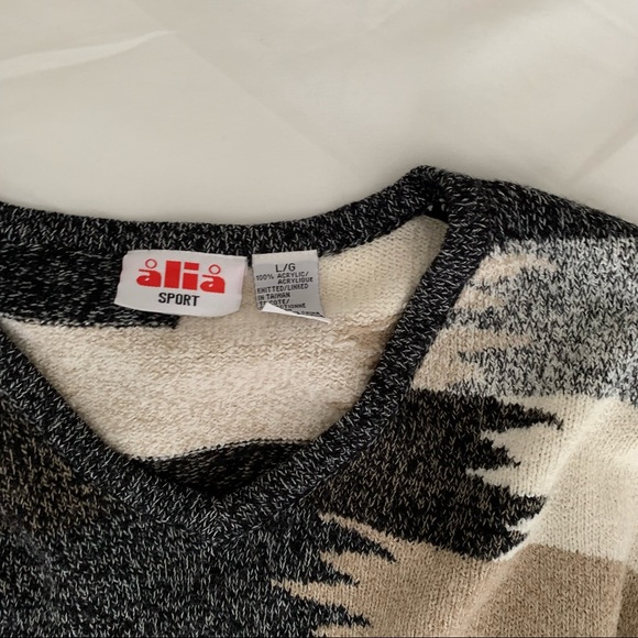 Sweater - Picture 3 of 3